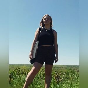 Meet your Posher, Alayna